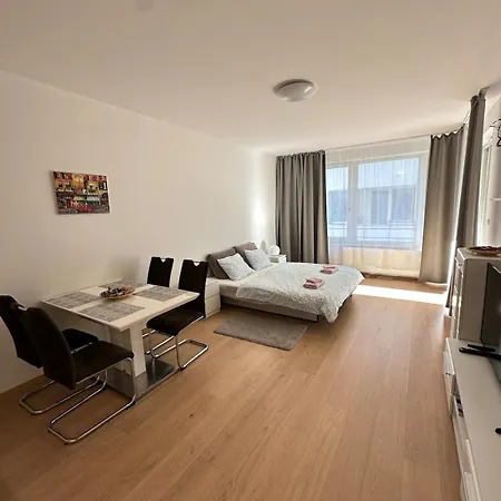 Diamond On Wenceslas Square Appartement